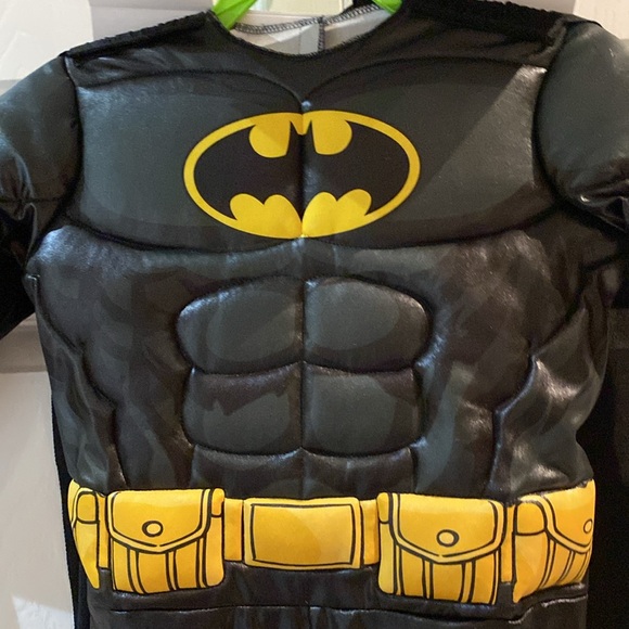 Batman DC Padded Muscle Chest Boys Halloween Costume Size 2T - Picture 6 of 10